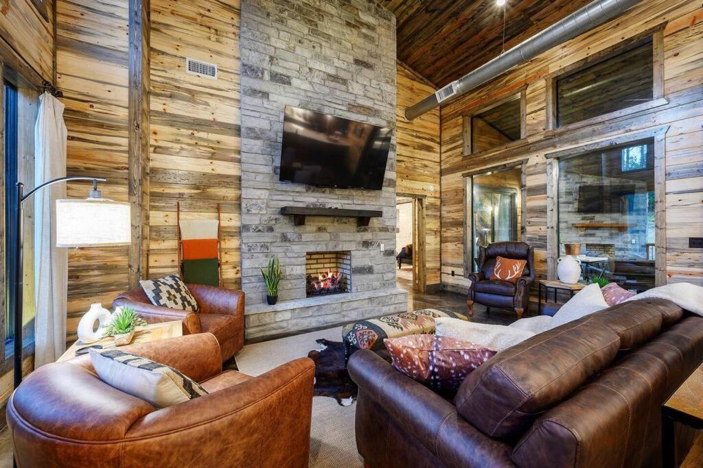 Ember Skye Cabin - 2 Bdr & Bunk Nook/2.5 Bath Broken Bow Esterno foto