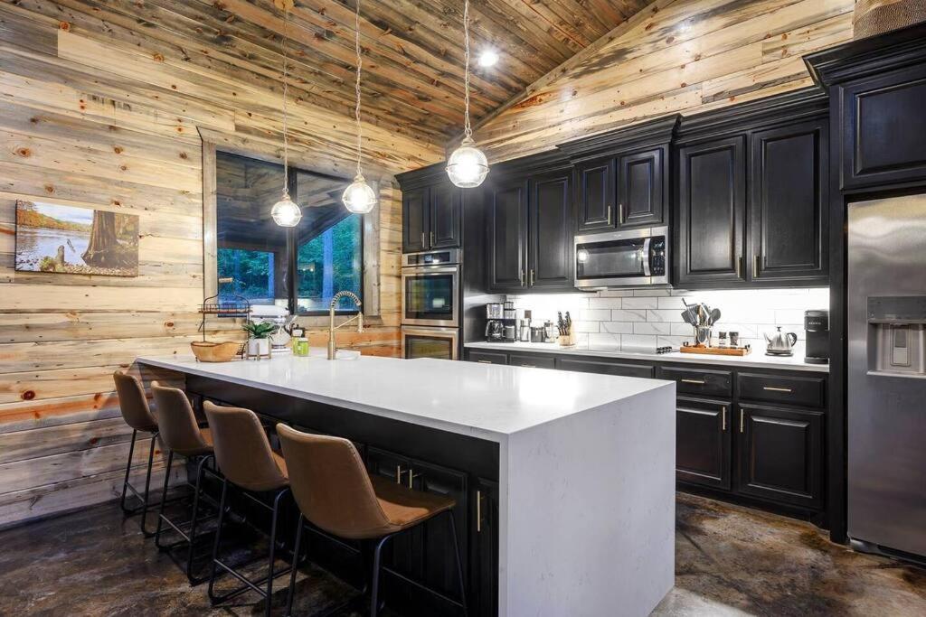 Ember Skye Cabin - 2 Bdr & Bunk Nook/2.5 Bath Broken Bow Esterno foto