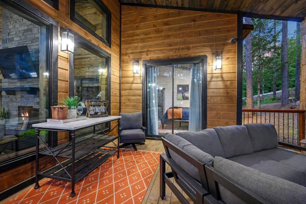 Ember Skye Cabin - 2 Bdr & Bunk Nook/2.5 Bath Broken Bow Esterno foto