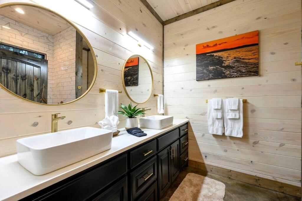 Ember Skye Cabin - 2 Bdr & Bunk Nook/2.5 Bath Broken Bow Esterno foto
