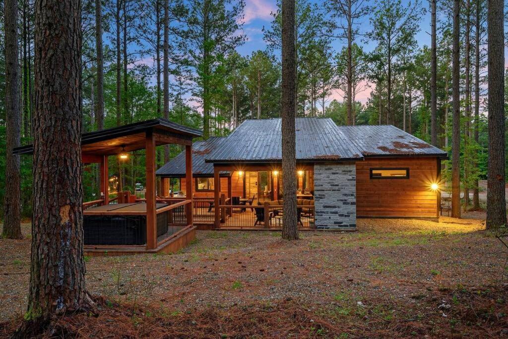 Ember Skye Cabin - 2 Bdr & Bunk Nook/2.5 Bath Broken Bow Esterno foto